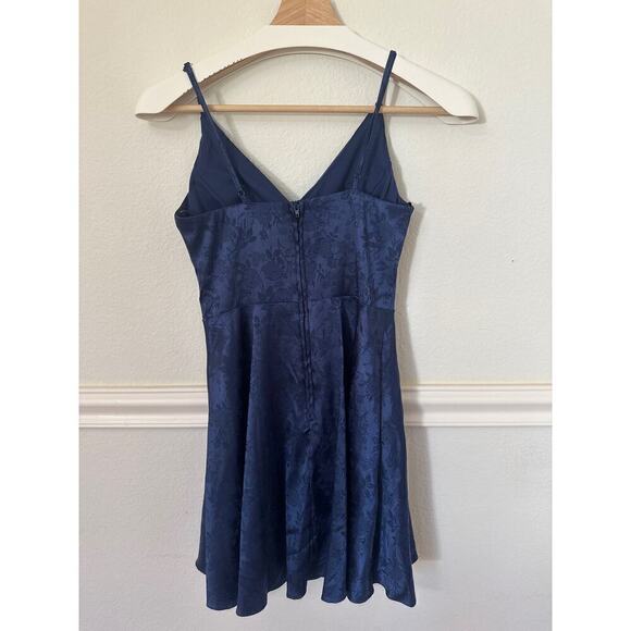 B Darlin Dress, Navy Blue, Juniors size 0 - Picture 4 of 6